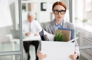 Zmiana pracy a kredyt. Jak przejście do nowego pracodawcy wpływa na Twoją zdolność kredytową?