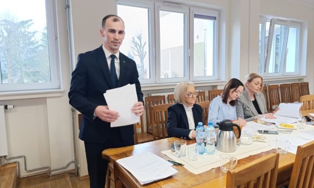 36 proc. budżetu na inwestycje. Ale Rozogi są niemal na końcu kraju w jednym rankingu