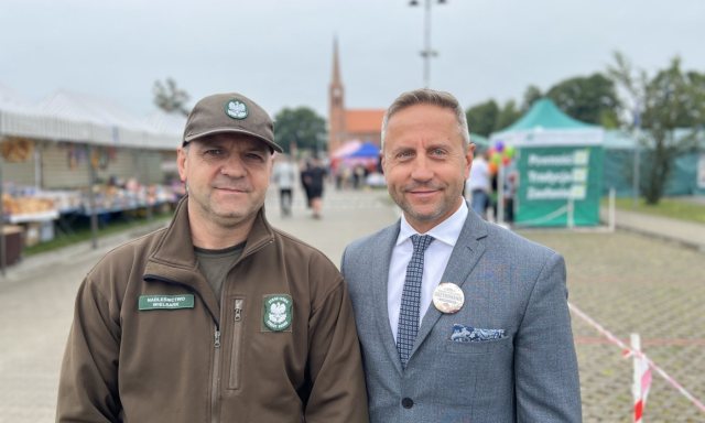 25 lat w lesie. Grzybów prawie nie zbiera. Dariusz Szepczyński mówi, czego większość grzybiarzy nie wie