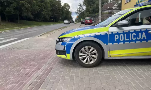 Dwie nietrzeźwe kobiety uciekły po zderzeniu, kierowca miał 2,5 promila. Taki był weekend na drogach powiatu