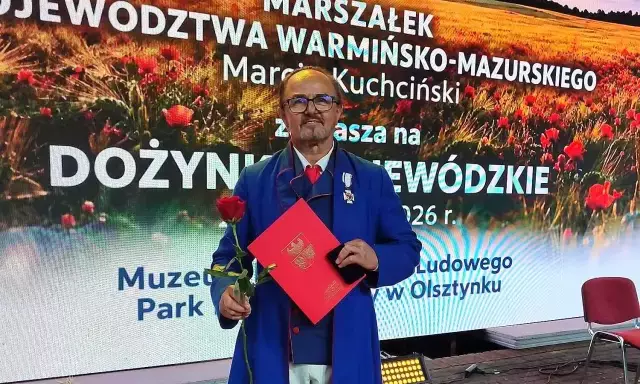 Miało być na kilka lat. Tańczy od 43 i właśnie dostał wojewódzką odznakę