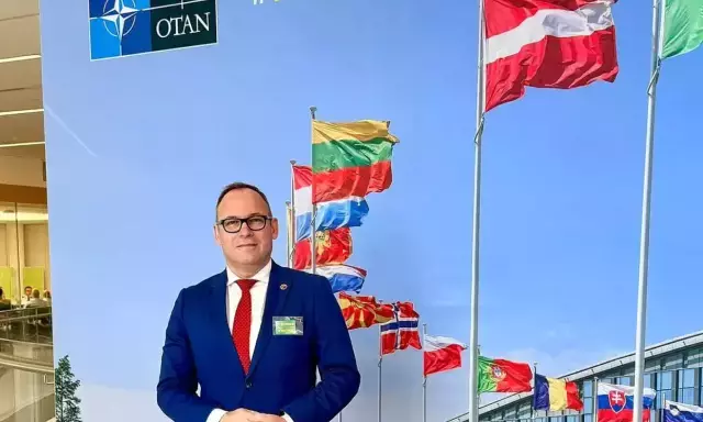 Ze Szczytna do NATO i Komisji Europejskiej. Rafał Wilczek wraca z Brukseli z tematami dla regionu