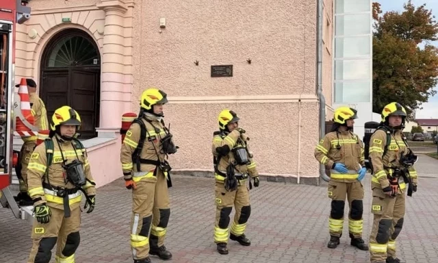Ewakuacja w Wielbarku miała inny ciężar. Ta szkoła naprawdę już płonęła