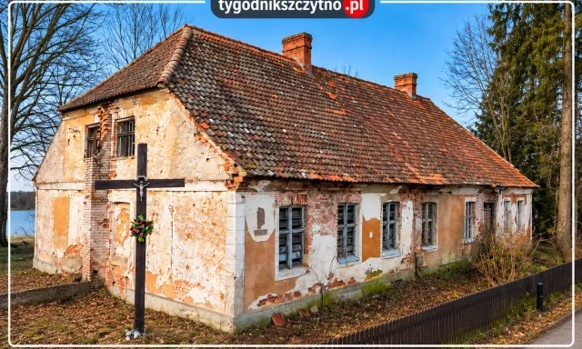 Miała dostać drugie życie. Rok później plebania w Jerutkach wraca na rynek za 390 tys. zł