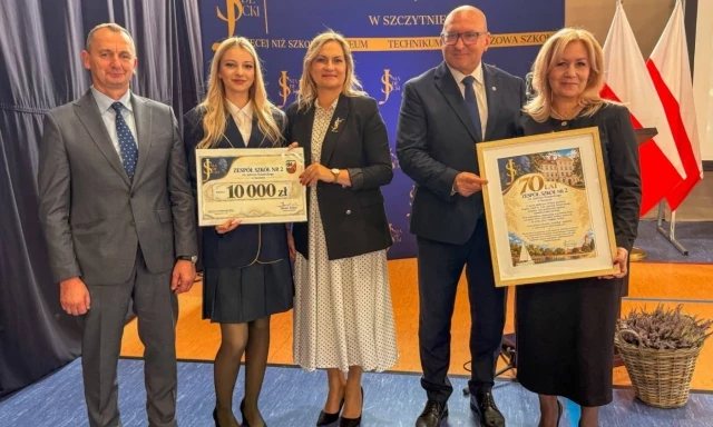 70 lat „Śniadeckiego”. Tysiące absolwentów, zmieniające się zawody i 10 tys. zł dla uczniów