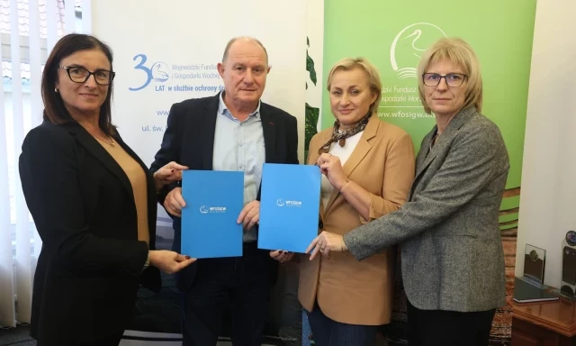 Dwa nowe wozy za 2,33 mln zł. Płozy i Gawrzyjałki czekają na sprzęt jeszcze w tym roku