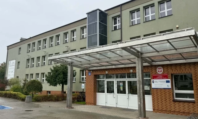 Prawie 748 tys. zł dla „Trójki”. Uczniowie, nauczyciele i rodzice dostaną konkretne wsparcie