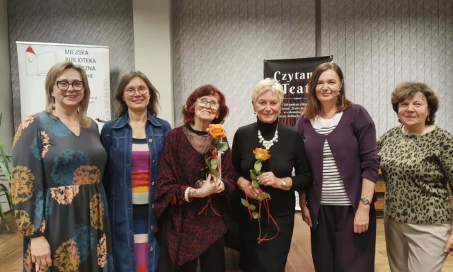 Teatr bez sceny i kurtyny. W bibliotece w Szczytnie zabrzmiała „Czarna” Jerzego Szczudlika