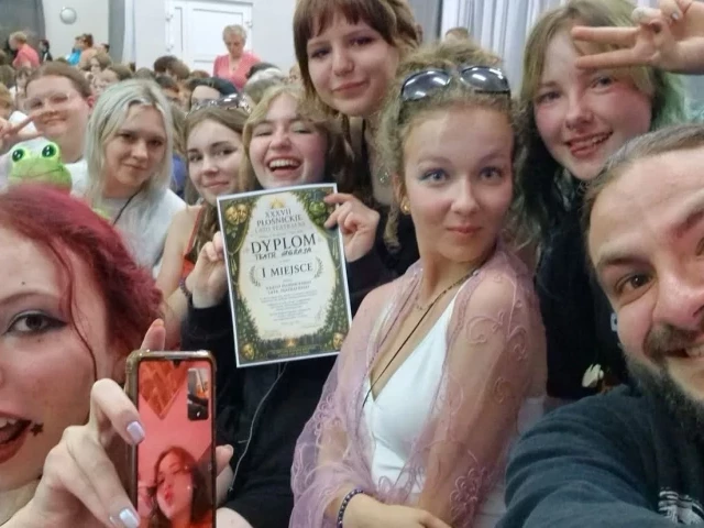 Pasymski Teatr Zgraja najlepszy w Polsce. Premiera „2050 któryś” zachwyciła jury i przyniosła główną nagrodę