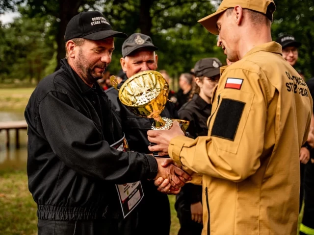 OSP Piasutno najlepsza w strażackim boju. Faryny i Dąbrowy także na podium