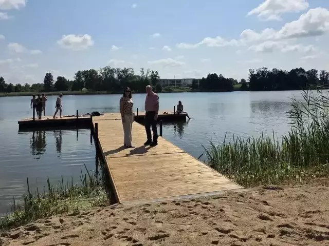 Nowy pomost w Kamionku już dostępny. Wójt i zastępca zapraszają mieszkańców