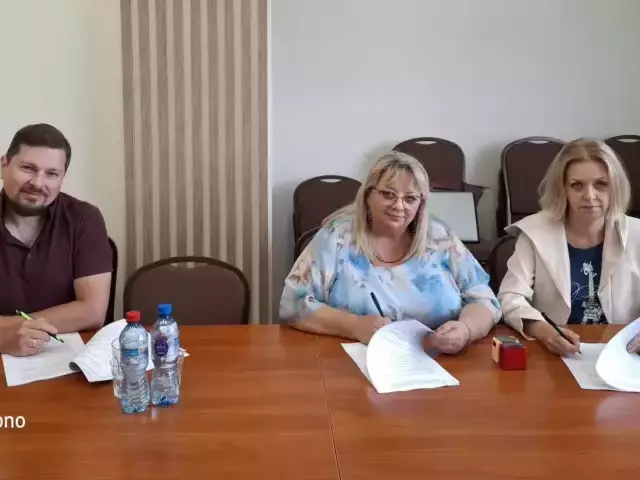 CUS w Jedwabnie rozszerza pomoc. Podpisał umowy na psychologa, pedagoga i profilaktykę