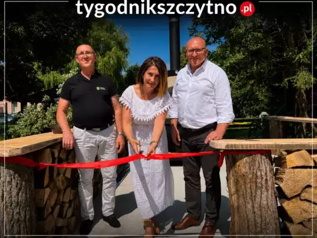 W Dąbrowach znów zapachniało chlebem. Nowy piec ma połączyć pokolenia