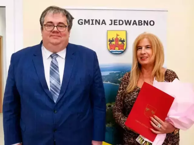 Czterdzieści lat między książkami i ludźmi. Pani Irena żegna bibliotekę w Jedwabnie