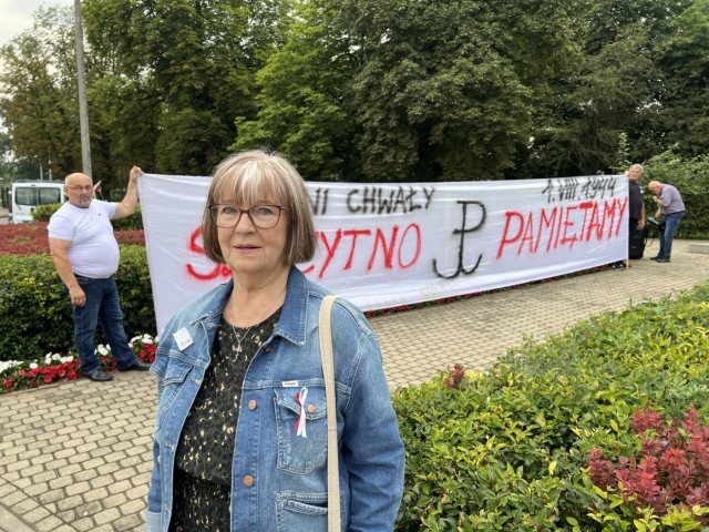 „To nie jest święto PiS ani KO czy PSL”. Radna Teresa Moczydłowska o nieobecności władz podczas godziny „W”
