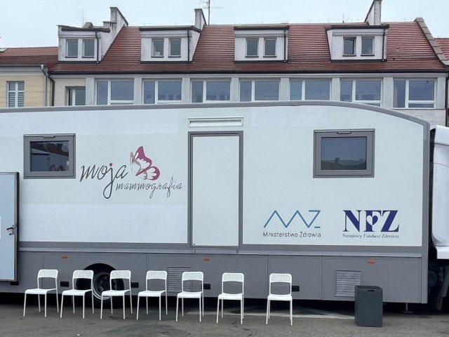 Mammobusy przyjadą do Szczytna, Dźwierzut i Rozóg. Cztery terminy bez skierowania