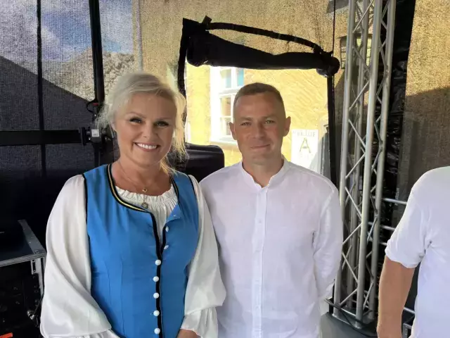 Senator i burmistrz chwycili za mikrofony. Jarmark Mazurski z niespodzianką na scenie (Zdjęcia)
