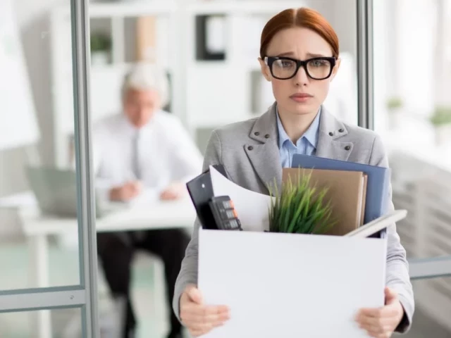 Zmiana pracy a kredyt. Jak przejście do nowego pracodawcy wpływa na Twoją zdolność kredytową?