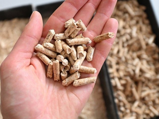 Miał być pellet na zimę. Został przelew i strona, która zniknęła