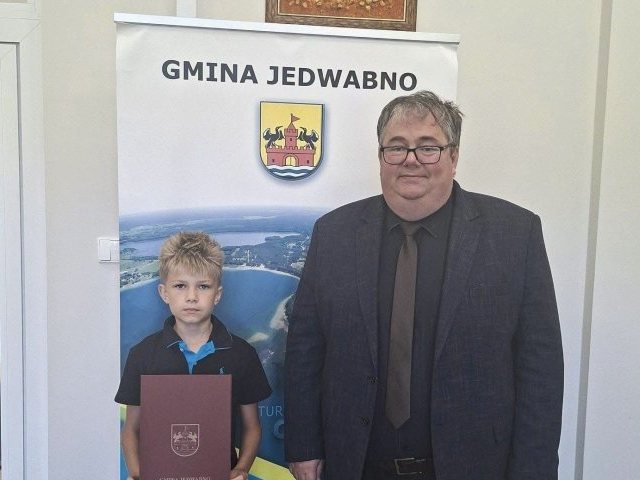 Jedwabno nagrodziło młodych za wyniki. Marcel Kuszpa ze stypendium sportowym