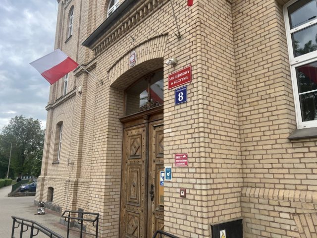 Nie płacił alimentów. Policjanci przyszli po niego do domu. Teraz czeka go 120 dni za kratami