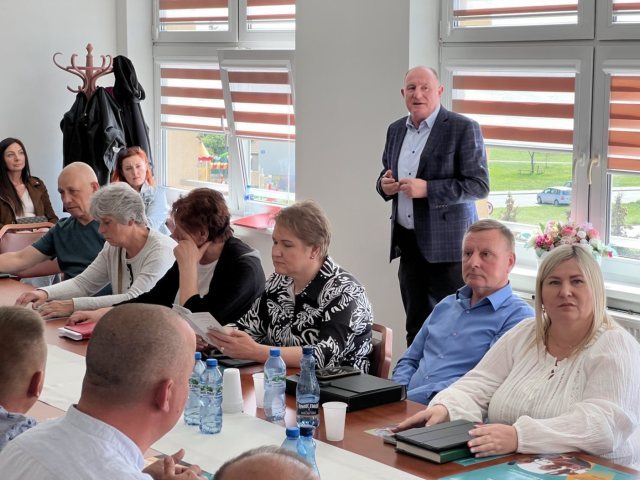 Kanalizacja dla Prusowego Borku, nowe wozy dla dwóch OSP. Gmina Szczytno uruchamia 3 mln zł