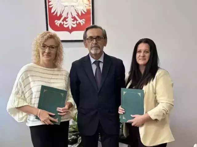 Dwie nauczycielki z Dźwierzut z awansem. Anastazja Nadstawna i Marta Wanowicz złożyły ślubowanie