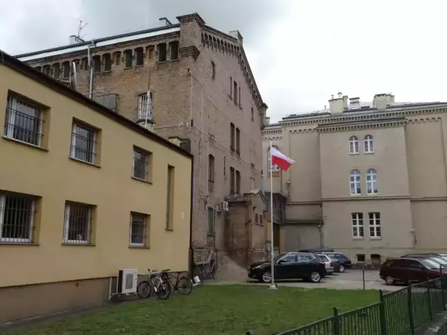 Nie płacił alimentów. 42-latek ze Szczytna zatrzymany i przewieziony do więzienia