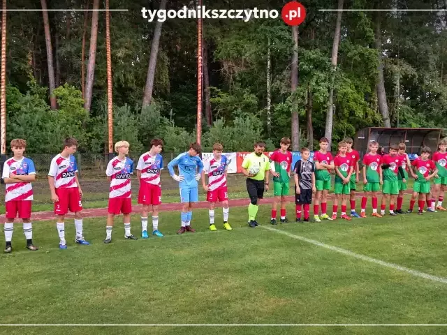 Siedem goli i nerwy do końca. Trampkarze Gwardii Szczytno wygrali 4:3