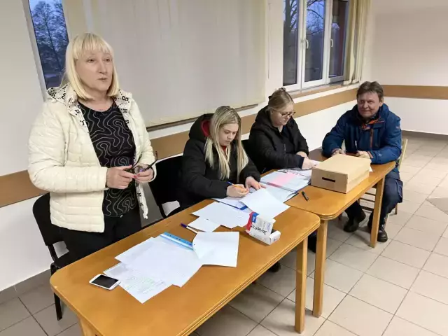 Wójt rusza w teren. Alicja Kołakowska odwiedzi 15 sołectw i będzie pytać o drogi, wodę i potrzeby mieszkańców