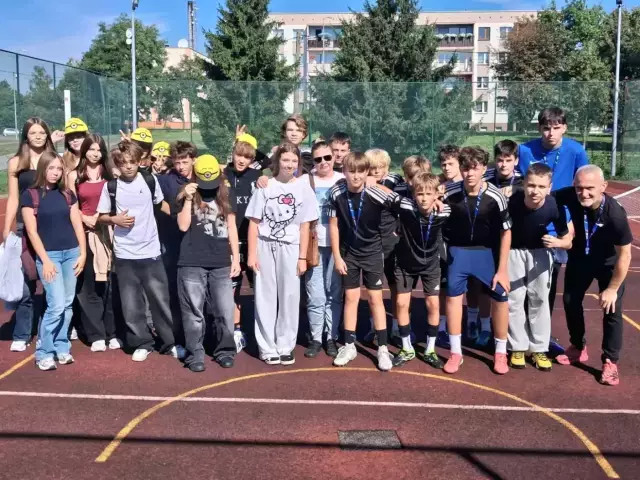 26:1 w trzech meczach. Siódmoklasiści ze Szczytna rozbili rywali i wygrali turniej