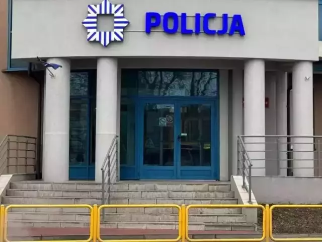 Sprzedawała buty, a kupująca poprosiła ją o BLIK. Z konta zniknęło ponad 5 tys. zł