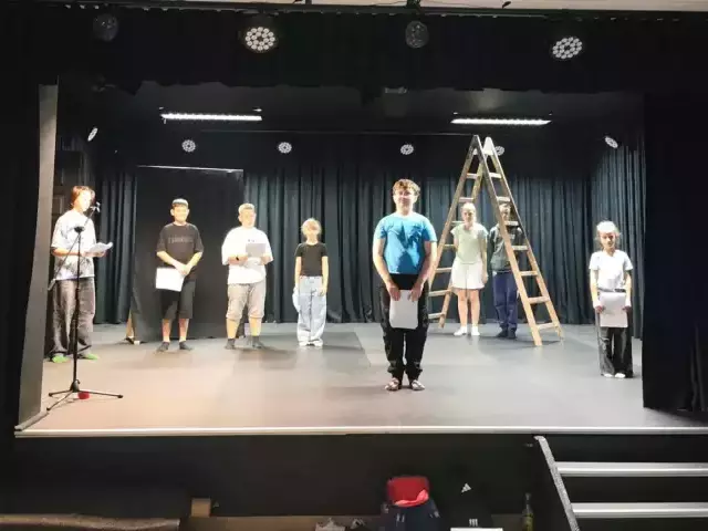 „Dziady” biorą w swoje ręce. Młodzi z Rozóg przygotowują finał na scenie