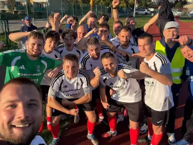 Dwie bramki w trzy minuty. Błękitni wywieźli Wydminom trzy punkty