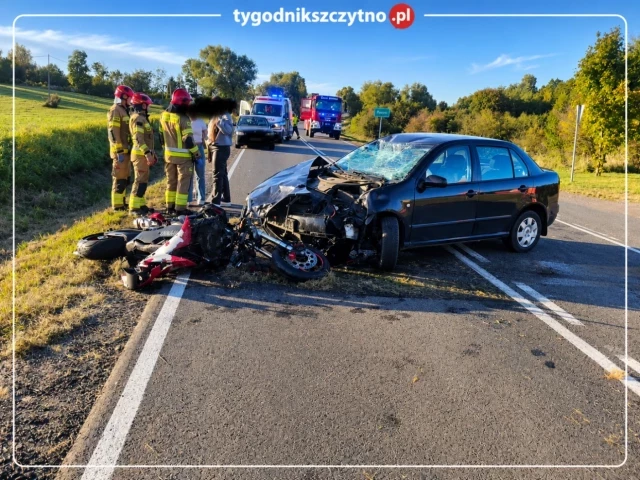 Zderzenie auta z motocyklem w Leleszkach. Motocyklistę zabiera śmigłowiec LPR, droga zablokowana