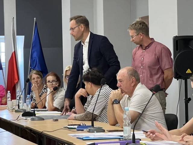 Domki bliżej jeziora, 3-metrowe dojście i 1 proc. opłaty. W Pasymiu rozgorzał spór o plan nad wodą