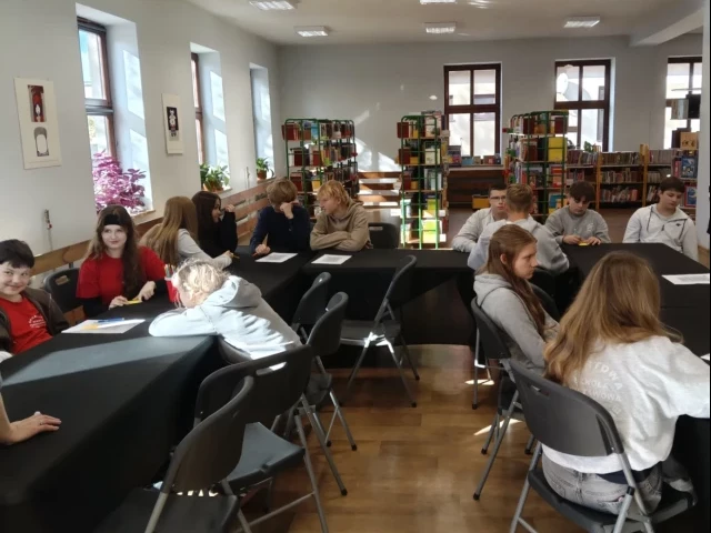 Świadoma komunikacja i empatia” – warsztaty dla młodzieży pełne refleksji i praktycznych ćwiczeń