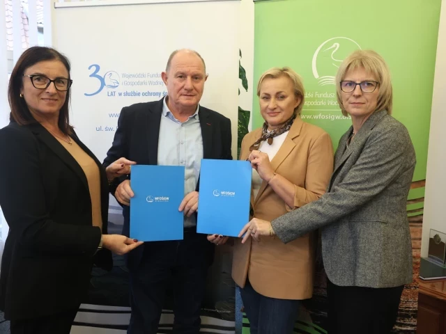 Dwa nowe wozy za 2,33 mln zł. Płozy i Gawrzyjałki czekają na sprzęt jeszcze w tym roku