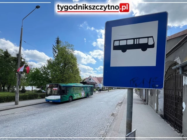 Uczniowie czekają bez osłony. Radna chce wiat przy Mickiewicza, burmistrz wystąpił do GDDKiA