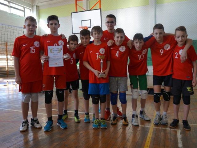 „Trójka” biła wszystkich