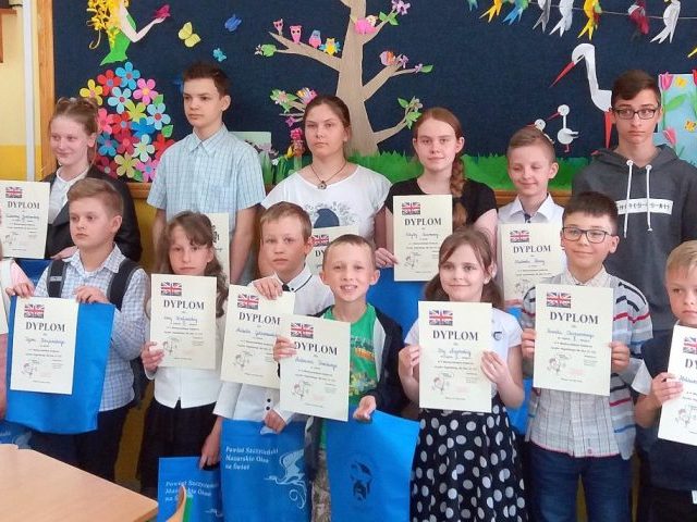 Rywalizacja młodych anglistów odbyła się w Wielbarku