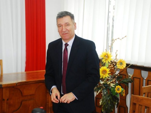 Z sekretariatu na stołek dyrektora