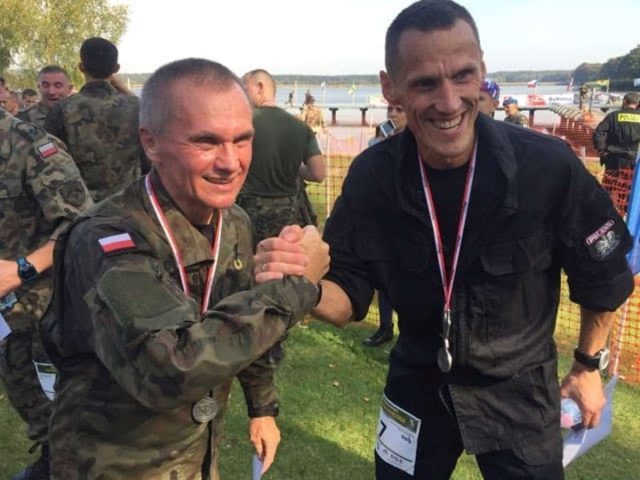 Wojciechowski i Żak biegający „komandosi” z Wyższej Szkoły Policji