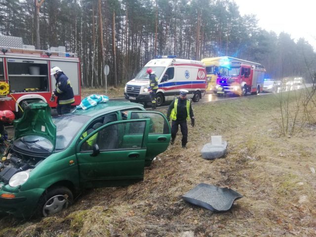 Matiz dachował w Tylkowie, ranny 61-latek