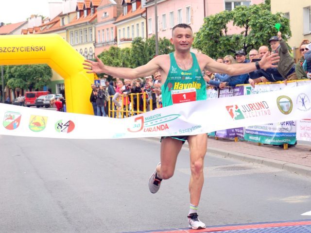 30. Maraton Juranda w Szczytnie wygrał Wojciech Kopeć (wideo)