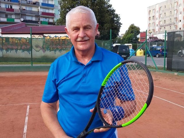 Tenisowa liga na półmetku