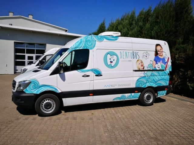 Zęby uczniów leczone... ustawą