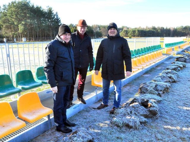 Olszyny z murawą lepszą niż na Stadionie Narodowym (zdjęcia)