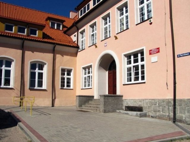 Centrum w szkole i w budżecie