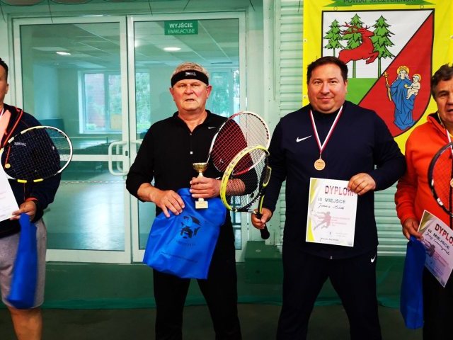 Sportowy krok ku normalności